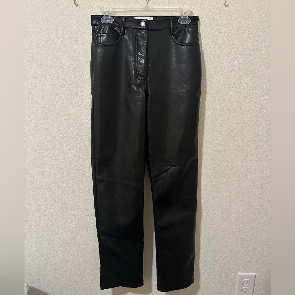 Aritzia Wilfred The Melina Pant High-waisted Vegan Leather Pants in Black Size 6